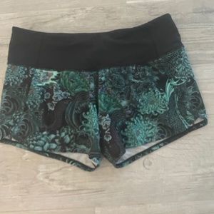 Lululemon Speed Up 4" Shorts Green/Black Size 4